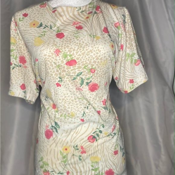 Source Unknown Tops - Vintage 90s Mixed Animal & Floral Print Tee - Zebra Leopard Roses